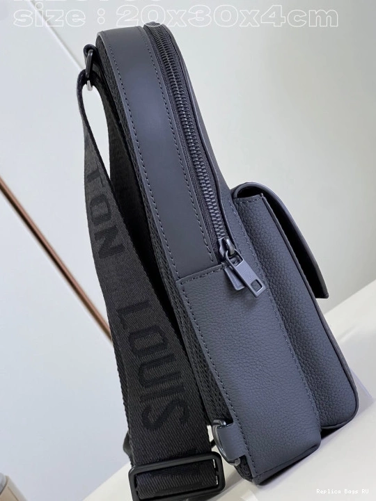 Affordable VUITTON LOUIS Slingbag Pilot 0717